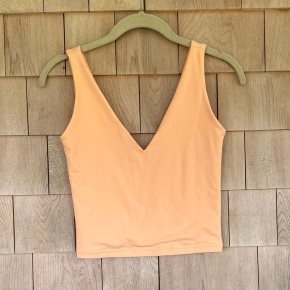 ReoRia Deep V Plunge Crop Top in Peach Fuzz - Picture 2 of 3